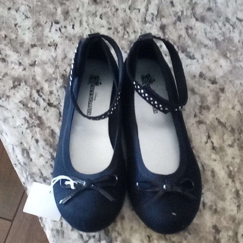 Disney Descendants Black Dress Shoes with Bow